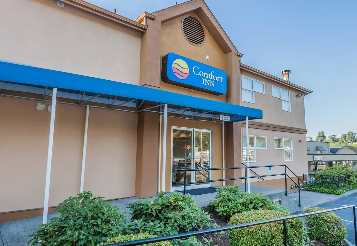 Comfort Inn On the Bay hotel hero