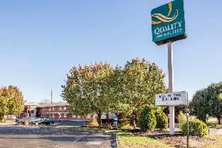 Quality Inn & Suites Millville hotel hero