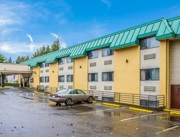 Quality Inn & Suites Lacey Olympia hotel detail image 1