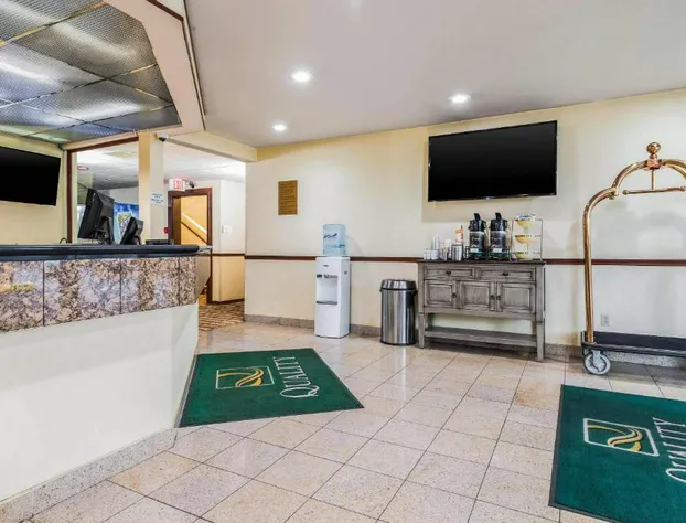 Quality Inn & Suites Lacey Olympia hotel detail image 4