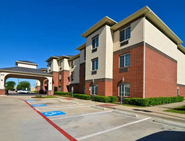 Best Western Plus Lake Dallas Inn & Suites hotel detail image 1