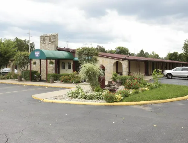 Knights Inn Battle Creek hotel detail image 2