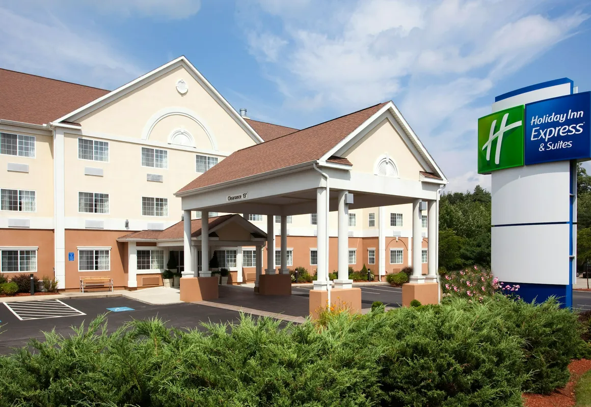 Holiday Inn Express Hotel & Suites Boston-Marlboro by IHG hotel hero