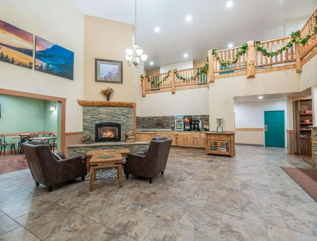 La Quinta Inn & Suites by Wyndham Belgrade - Bozeman Airport hotel detail image 1