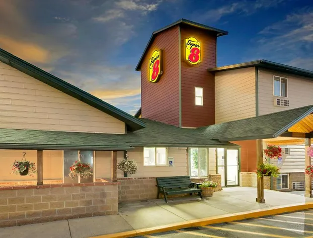 Super 8 by Wyndham Belgrade/Bozeman Airport hotel detail image 4