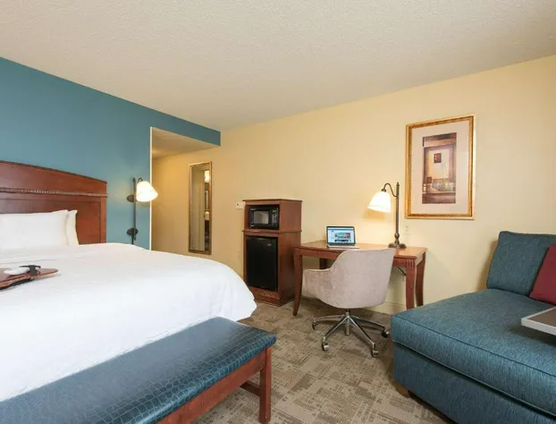 Hampton Inn & Suites Bloomington - Normal hotel detail image 4