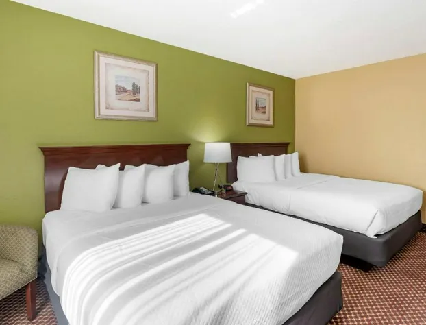 Quality Inn & Suites Bloomington University Area hotel detail image 4