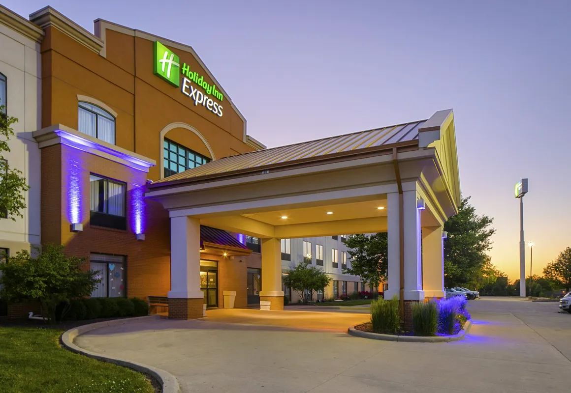 Holiday Inn Express Bloomington West by IHG hotel hero