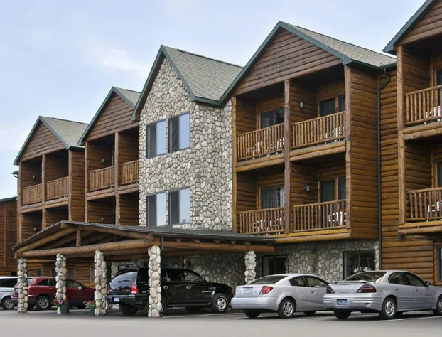 Super 8 by Wyndham Bridgeview of Mackinaw City hotel detail image 2