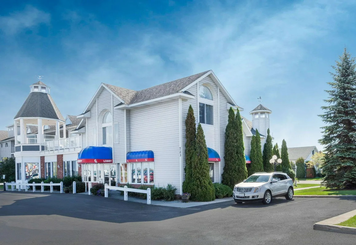 Ramada by Wyndham Mackinaw City Waterfront hotel hero