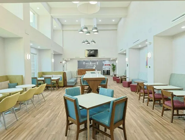 Hampton Inn & Suites Cleburne hotel detail image 3