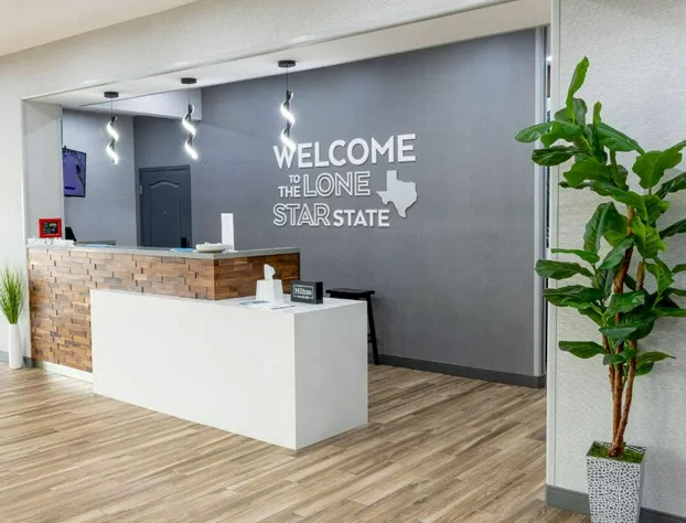 Hampton Inn & Suites Cleburne hotel detail image 1