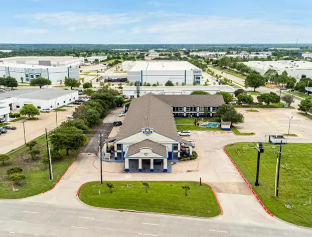 Days Inn by Wyndham McKinney hotel detail image 4