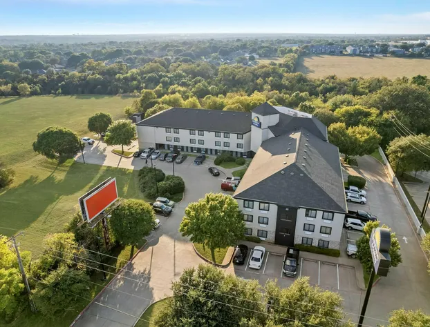 Days Inn & Suites by Wyndham DeSoto hotel detail image 4