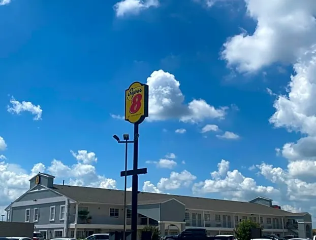 Super 8 by Wyndham Terrell hotel detail image 2