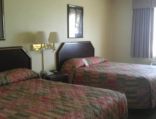 Super 8 by Wyndham Burleson Fort Worth Area hotel detail image 4