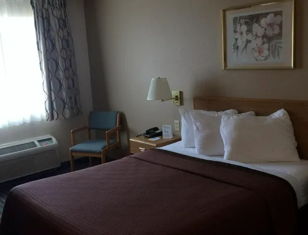 Days Inn by Wyndham Charleston hotel detail image 3