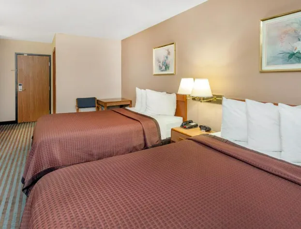 Days Inn by Wyndham Charleston hotel detail image 4