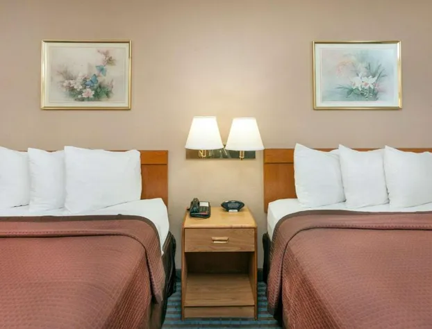 Days Inn by Wyndham Charleston hotel detail image 3