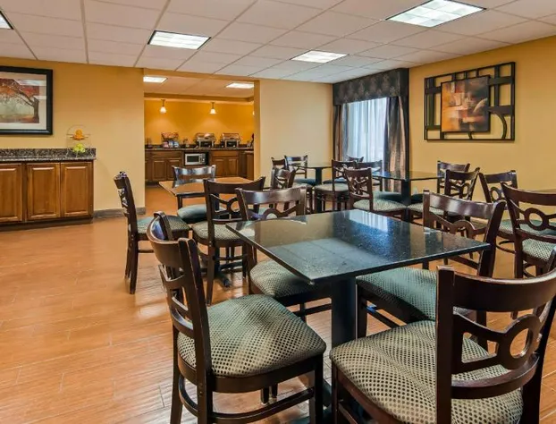 Best Western Plus Parkway Hotel hotel detail image 2