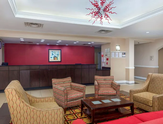 La Quinta Inn & Suites by Wyndham Macon West hotel detail image 4