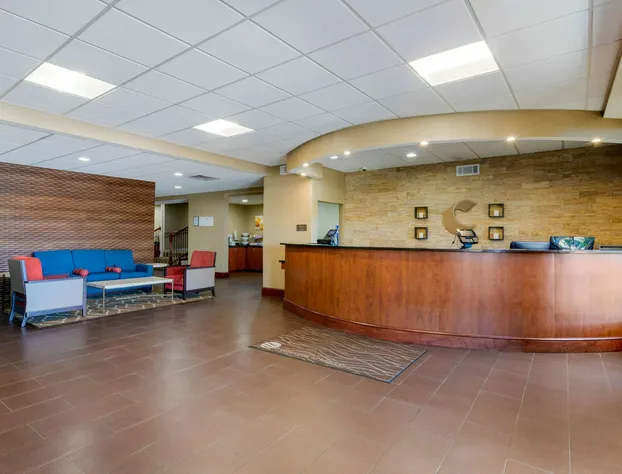 Comfort Inn & Suites Macon West hotel detail image 3