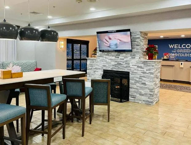 Hampton Inn Brattleboro hotel detail image 4