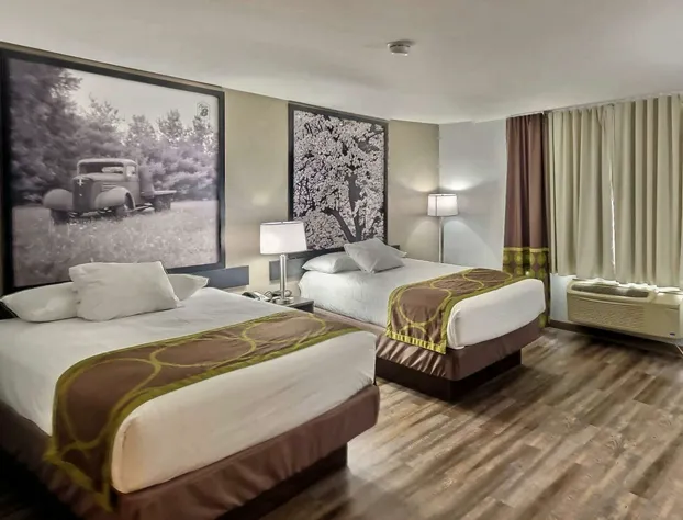 Super 8 by Wyndham Georgetown hotel detail image 2