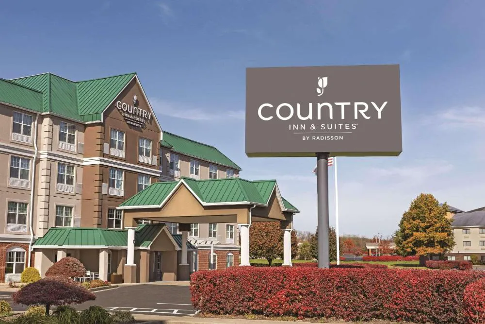 Country Inn & Suites by Radisson, Georgetown, KY hotel hero