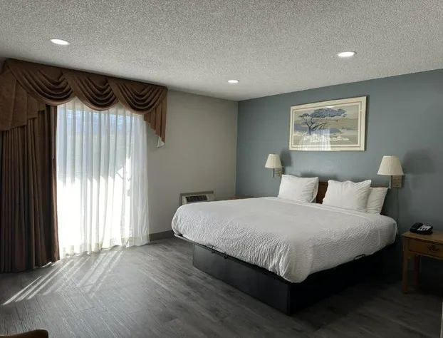 Days Inn by Wyndham Medford hotel detail image 3