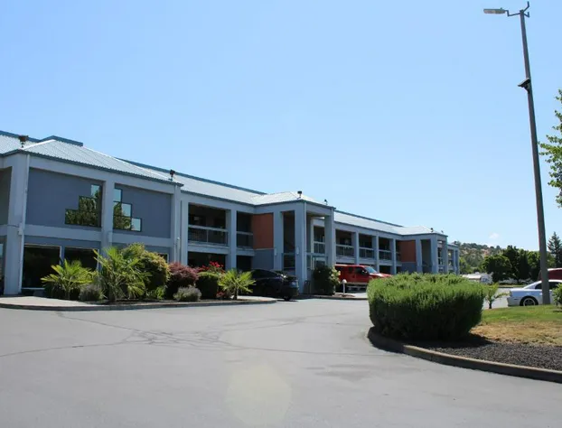 Americas Best Value Inn Phoenix Medford hotel detail image 3