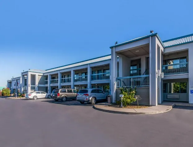 Americas Best Value Inn Phoenix Medford hotel detail image 4