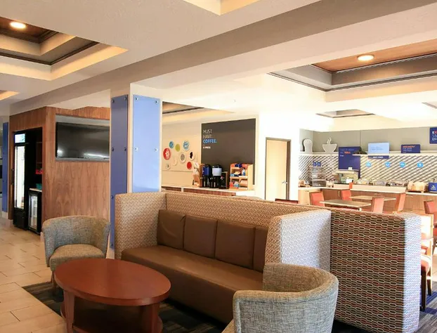 Holiday Inn Express & Suites Ashland by IHG hotel detail image 4