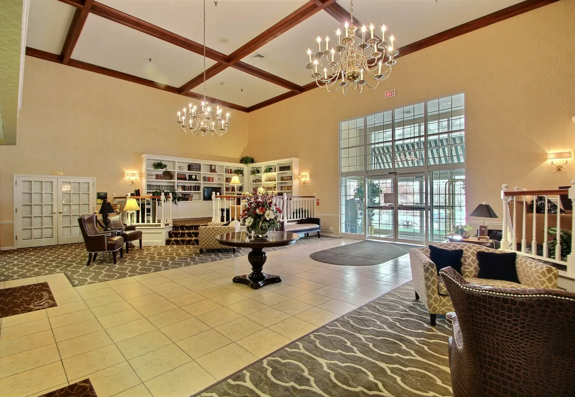 Comfort Suites Appleton Airport hotel hero