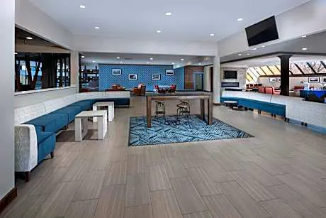 DoubleTree by Hilton Manhattan, KS hotel detail image 4