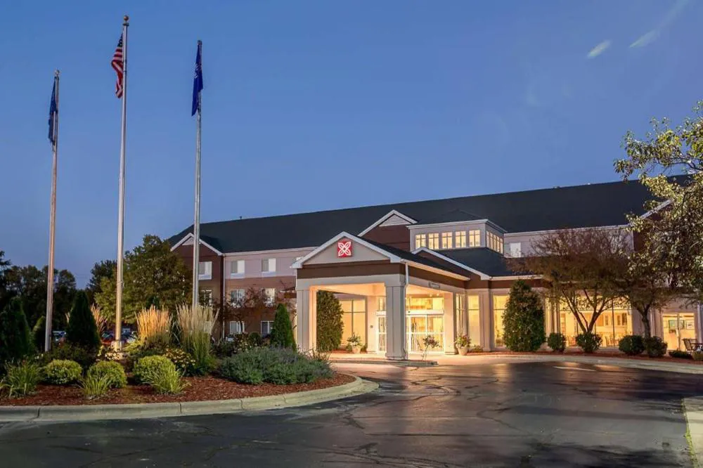 Hilton Garden Inn Oshkosh hotel hero
