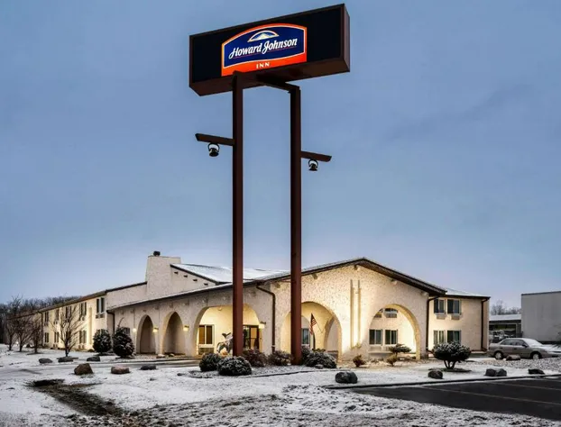 Howard Johnson by Wyndham Appleton hotel detail image 1