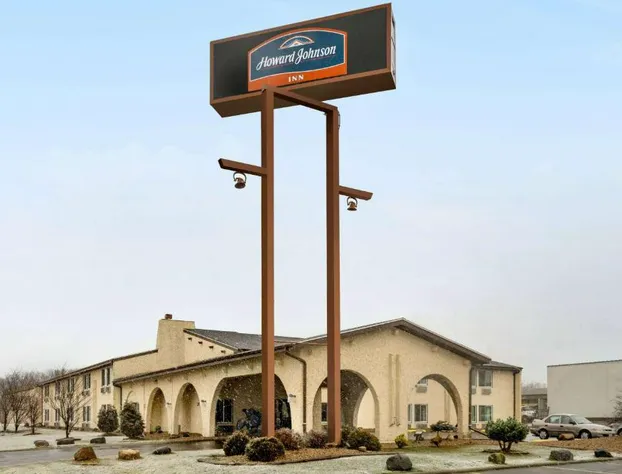 Howard Johnson by Wyndham Appleton hotel detail image 2