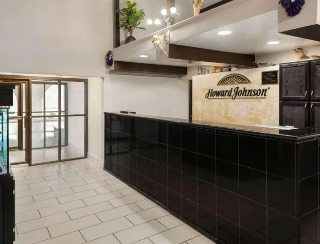 Howard Johnson by Wyndham Appleton hotel detail image 3