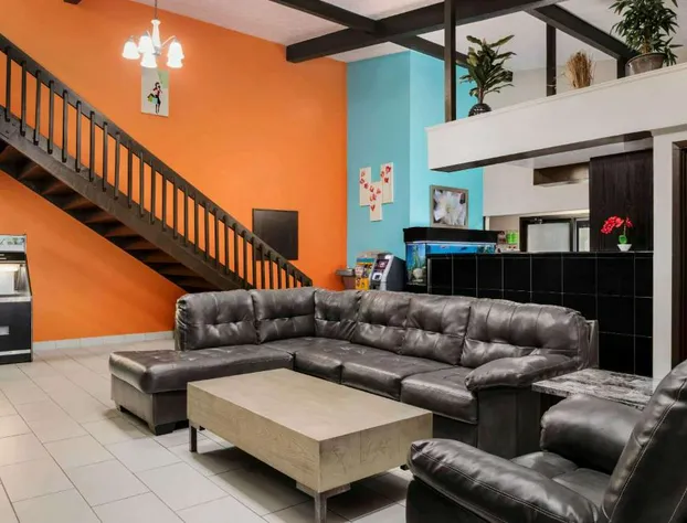 Howard Johnson by Wyndham Appleton hotel detail image 4