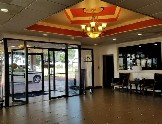 Baymont by Wyndham Midland Airport hotel detail image 4