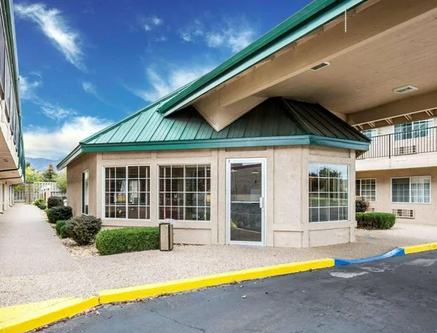 Quality Inn & Suites Minden hotel detail image 4