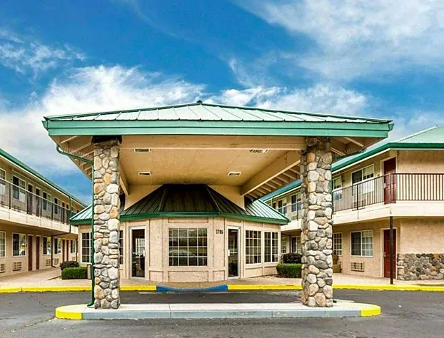 Quality Inn & Suites Minden hotel detail image 2