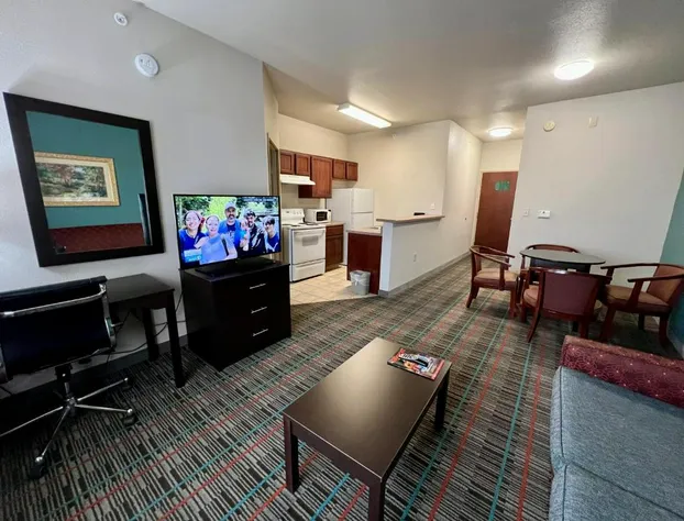 Quality Inn & Suites, Near University hotel detail image 3