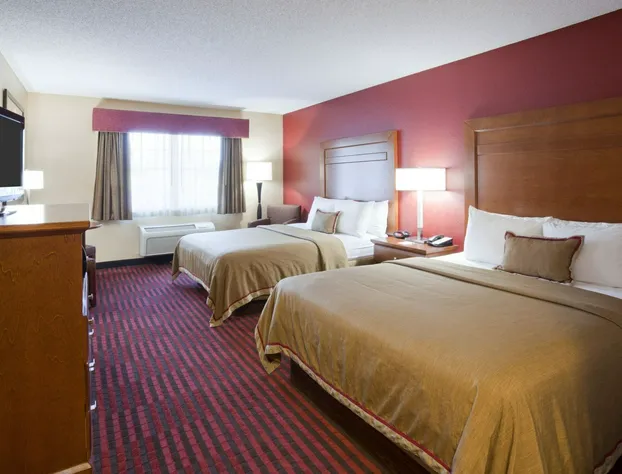 Quality Inn & Suites hotel detail image 2