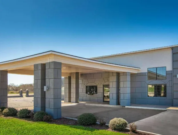 Days Inn by Wyndham Waco Near Downtown/University hotel detail image 2