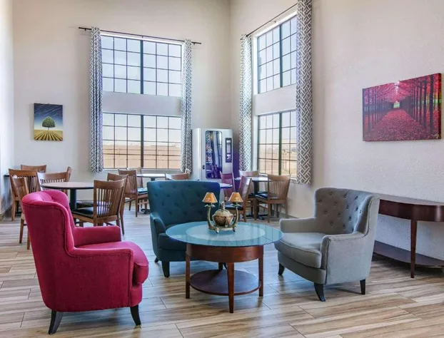 Days Inn by Wyndham Waco Near Downtown/University hotel detail image 4