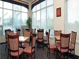 Knights Inn Elyria hotel detail image 1