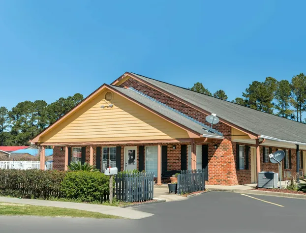 Travelodge by Wyndham Santee hotel detail image 1