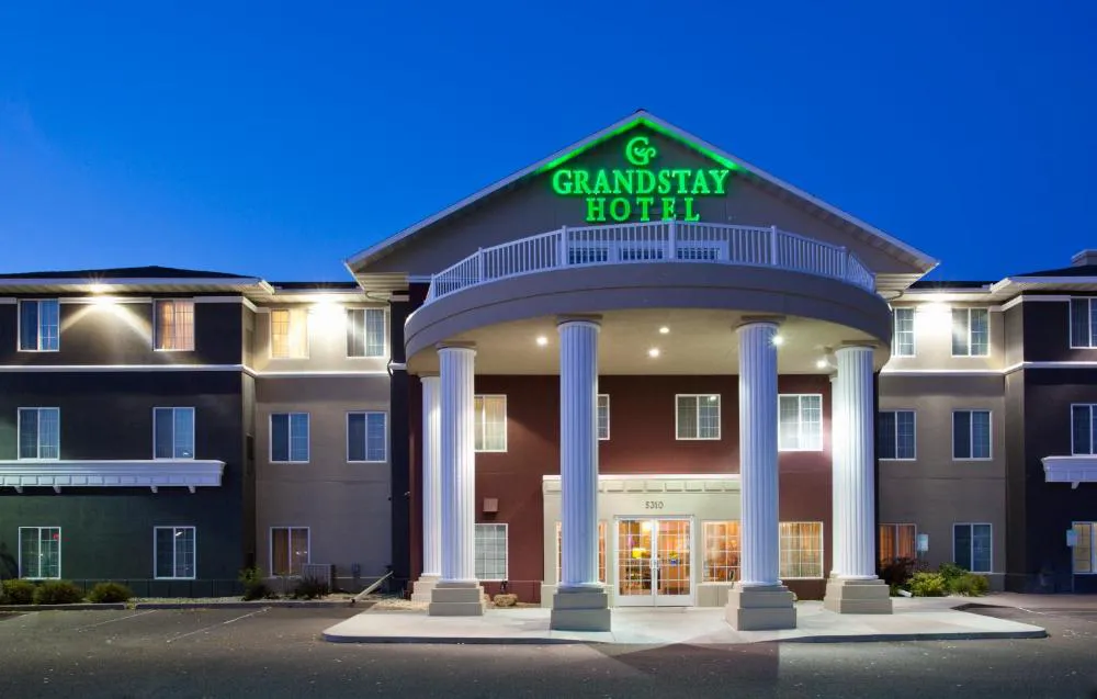 GrandStay Residential Suites - Eau Claire hotel hero